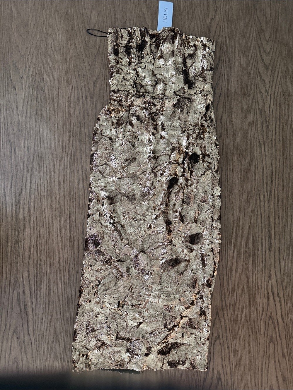 HELSI Leslie Strapless Sequin Midi Dress in Gold - Picture 4 of 4